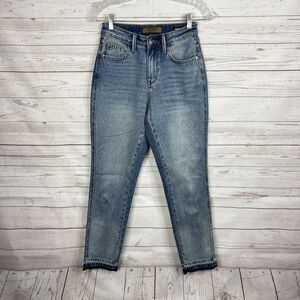 Judy Blue Mid Rise Rigid Magic Release Hem Boyfriend Jeans Size 0/24 Medium Wash